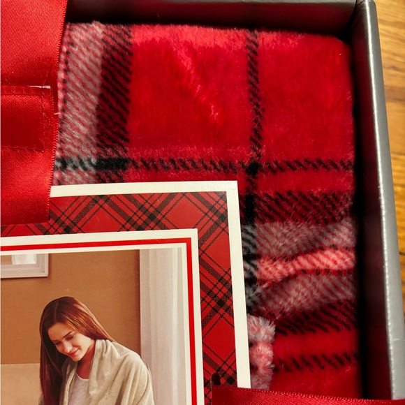 Living Quarters set NWT - Picture 3 of 7